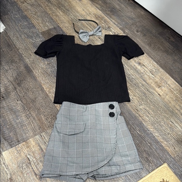 Black Top and Plaid Skirt Set with Bow for girls - Picture 1 of 8